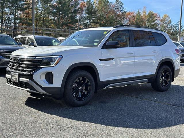 new 2024 Volkswagen Atlas car, priced at $49,171