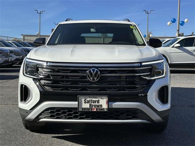 new 2024 Volkswagen Atlas car, priced at $49,171