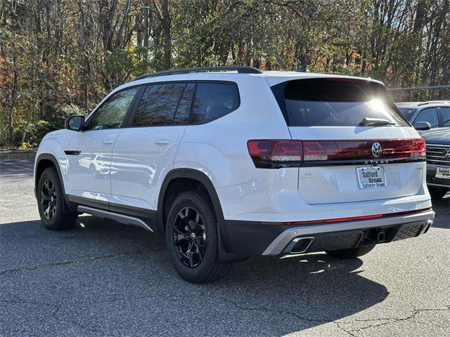 new 2024 Volkswagen Atlas car, priced at $49,171