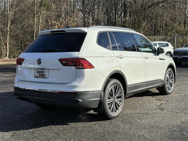 new 2024 Volkswagen Tiguan car, priced at $33,006