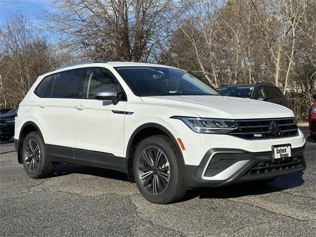 new 2024 Volkswagen Tiguan car, priced at $33,006