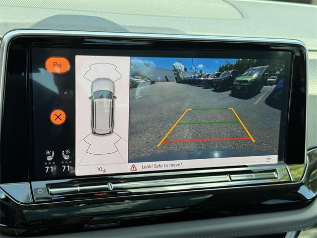 new 2025 Volkswagen Atlas car, priced at $49,096