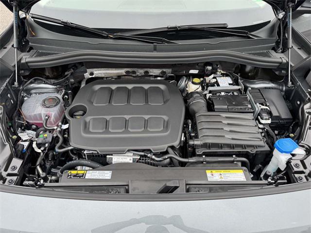 new 2025 Volkswagen Tiguan car, priced at $35,287