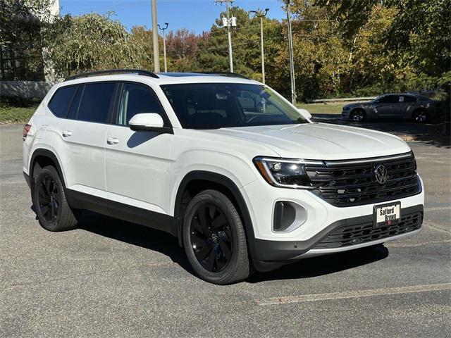 new 2025 Volkswagen Atlas car, priced at $48,552