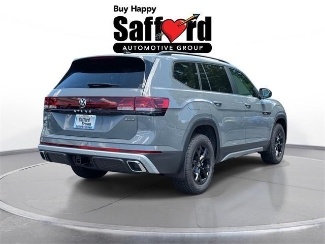 new 2025 Volkswagen Atlas car, priced at $48,401