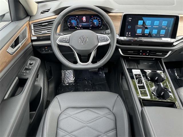 new 2025 Volkswagen Atlas car, priced at $46,789