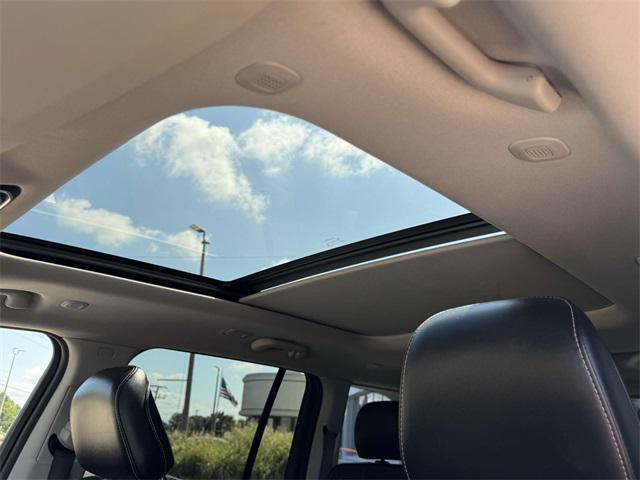 used 2023 Jeep Grand Cherokee car, priced at $29,450
