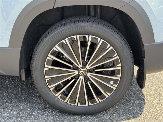 new 2025 Volkswagen Taos car, priced at $31,354