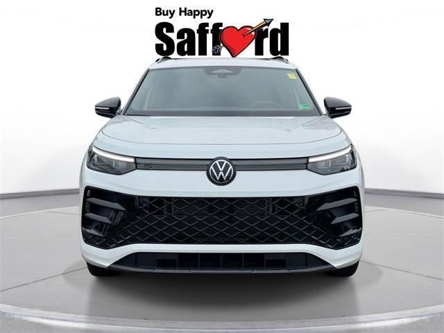 new 2025 Volkswagen Tiguan car, priced at $37,406