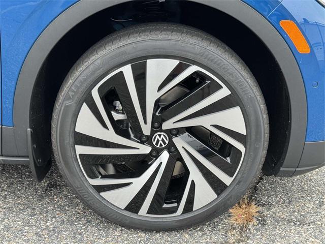 new 2025 Volkswagen ID.4 car, priced at $52,761