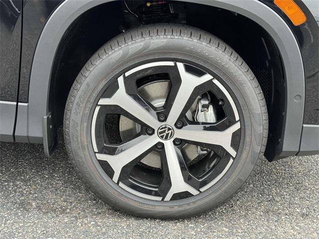 new 2025 Volkswagen Tiguan car, priced at $37,383