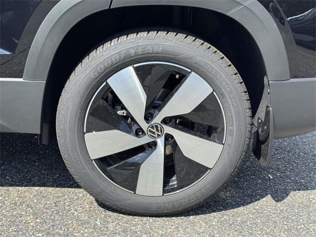 new 2025 Volkswagen Taos car, priced at $28,800