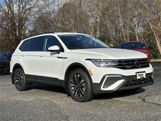 new 2024 Volkswagen Tiguan car, priced at $30,183