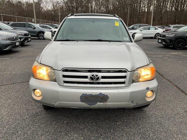 used 2005 Toyota Highlander car, priced at $6,750