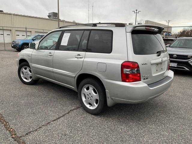 used 2005 Toyota Highlander car, priced at $6,750