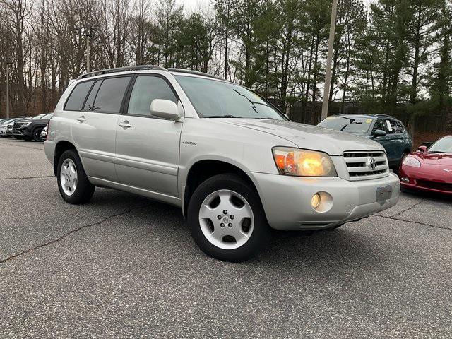 used 2005 Toyota Highlander car, priced at $6,750