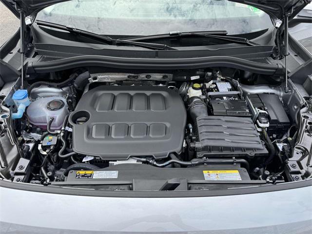 new 2025 Volkswagen Tiguan car, priced at $32,561