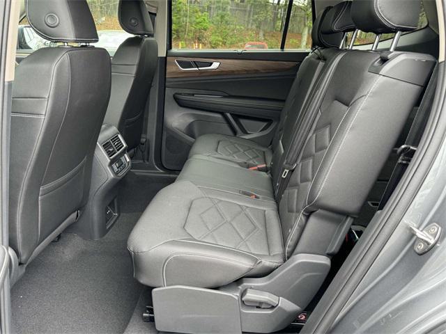 new 2025 Volkswagen Atlas car, priced at $45,687
