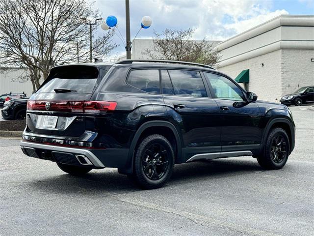 new 2024 Volkswagen Atlas car, priced at $48,707