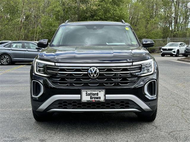 new 2024 Volkswagen Atlas car, priced at $48,707