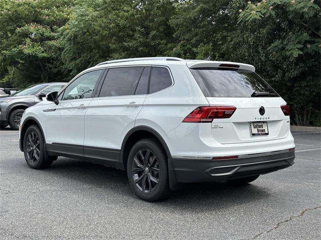 new 2024 Volkswagen Tiguan car, priced at $35,026