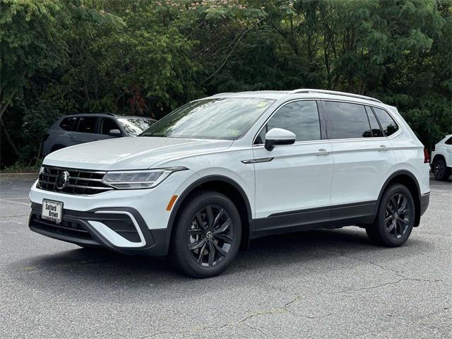 new 2024 Volkswagen Tiguan car, priced at $35,026