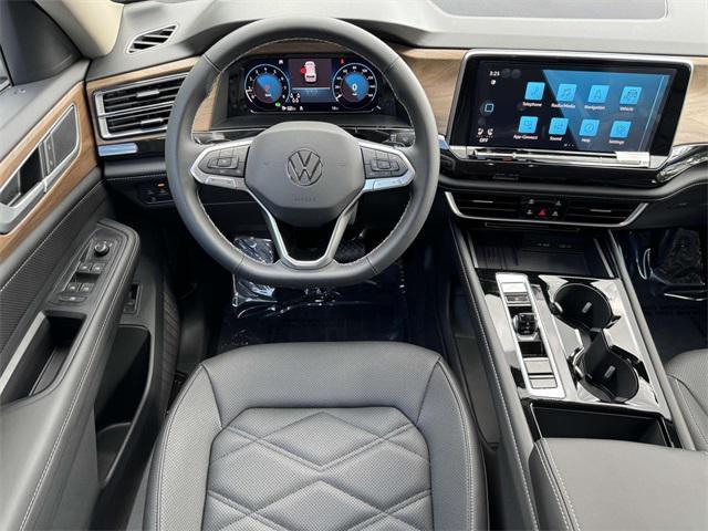 new 2025 Volkswagen Atlas car, priced at $46,102