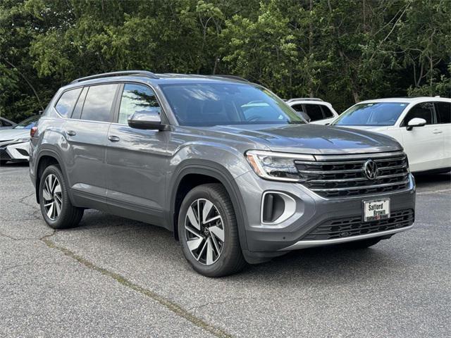 new 2025 Volkswagen Atlas car, priced at $46,102