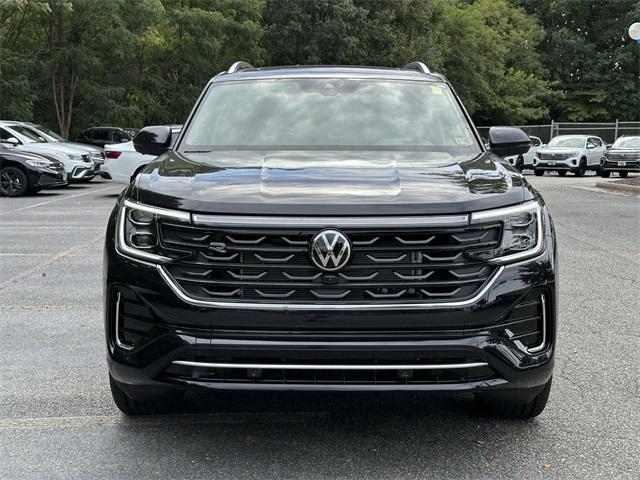 new 2024 Volkswagen Atlas car, priced at $55,109