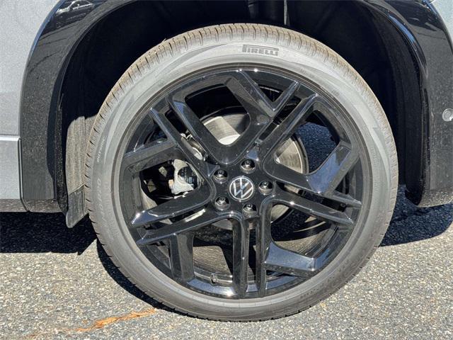new 2026 Volkswagen Tiguan car, priced at $37,837