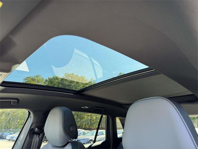 new 2026 Volkswagen Tiguan car, priced at $37,837