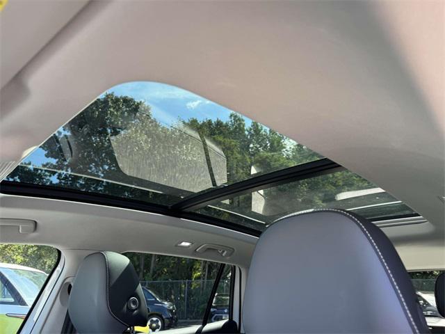 new 2025 Volkswagen Tiguan car, priced at $36,776