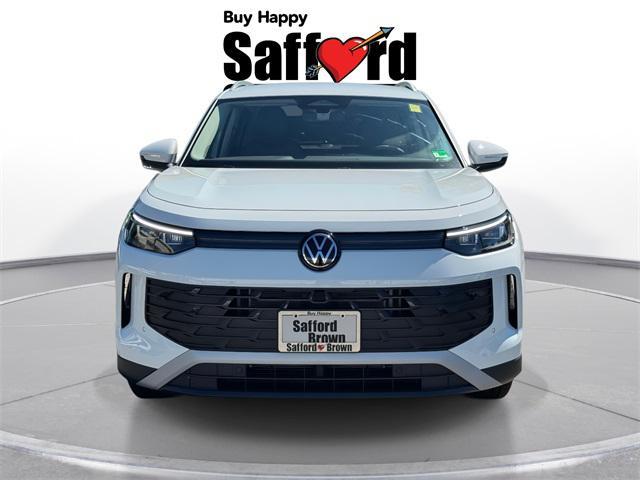 new 2025 Volkswagen Tiguan car, priced at $33,495