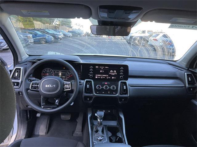 used 2023 Kia Sorento car, priced at $22,740