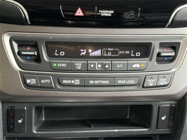 used 2022 Honda Pilot car, priced at $32,950