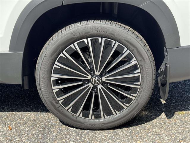 new 2025 Volkswagen Taos car, priced at $31,317