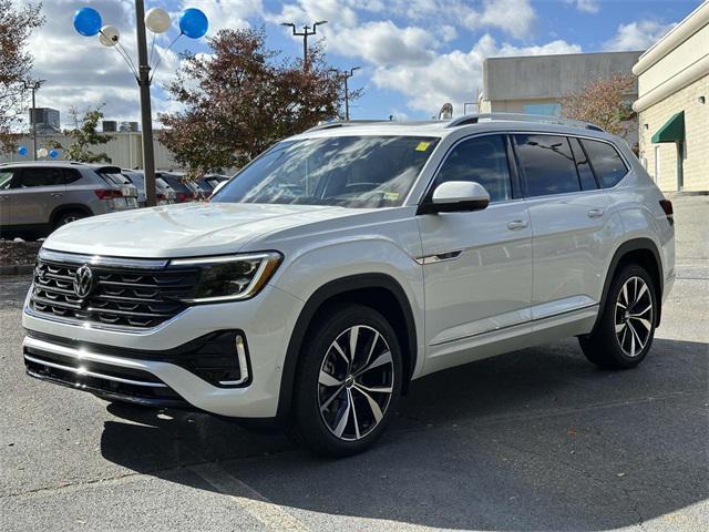 new 2025 Volkswagen Atlas car, priced at $55,625