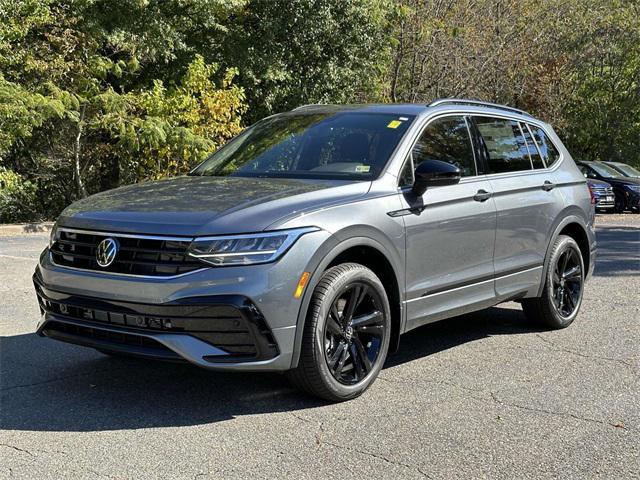 new 2024 Volkswagen Tiguan car, priced at $38,049