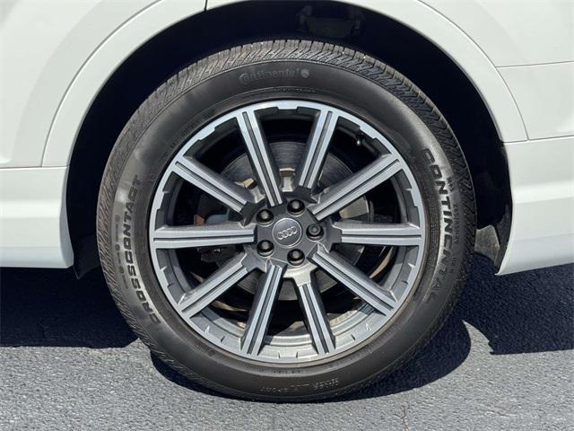 used 2017 Audi Q7 car, priced at $15,500