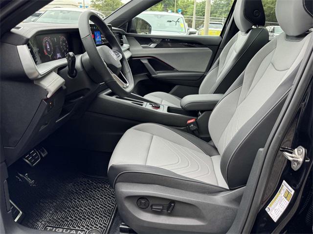 new 2025 Volkswagen Tiguan car, priced at $38,441
