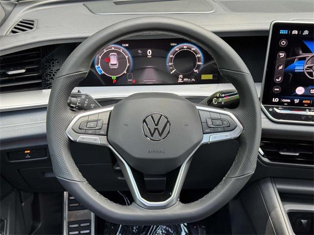 new 2025 Volkswagen Tiguan car, priced at $37,986