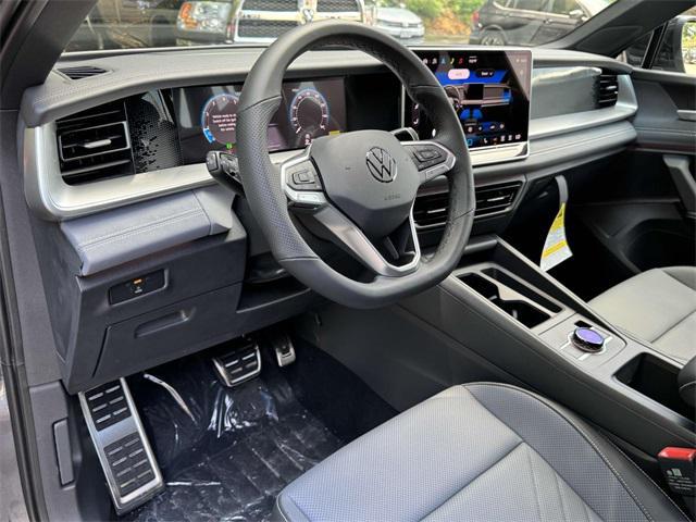 new 2025 Volkswagen Tiguan car, priced at $37,986