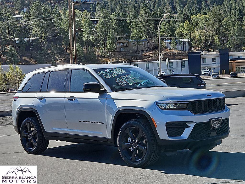 new 2025 Jeep Grand Cherokee car, priced at $44,350