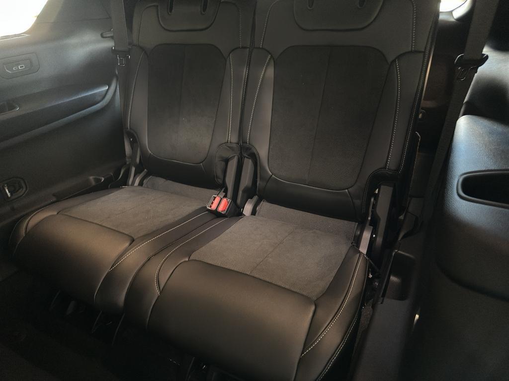 new 2025 Jeep Grand Cherokee L car, priced at $48,050