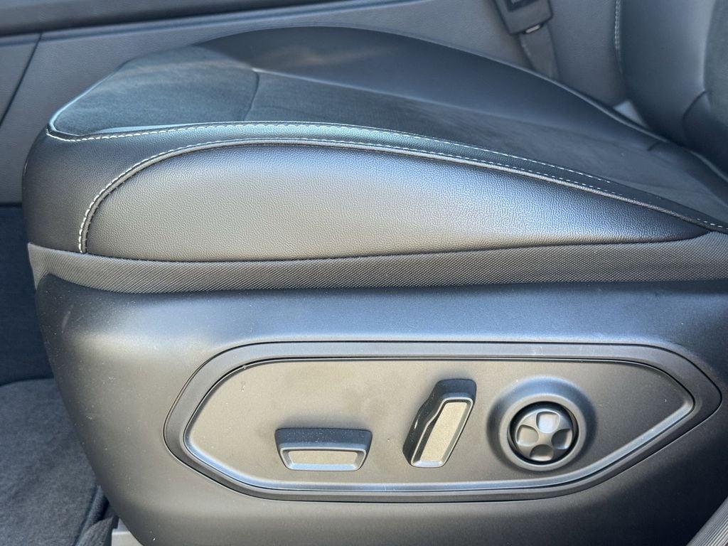 new 2025 Jeep Grand Cherokee L car, priced at $48,050