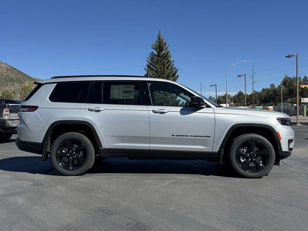 new 2025 Jeep Grand Cherokee L car, priced at $48,050