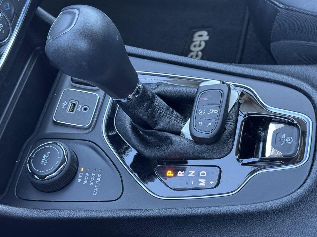 used 2019 Jeep Cherokee car, priced at $19,583