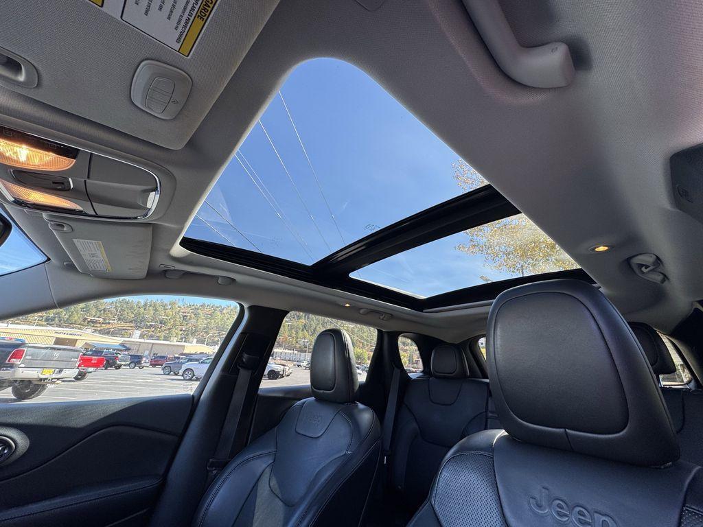 used 2019 Jeep Cherokee car, priced at $19,583