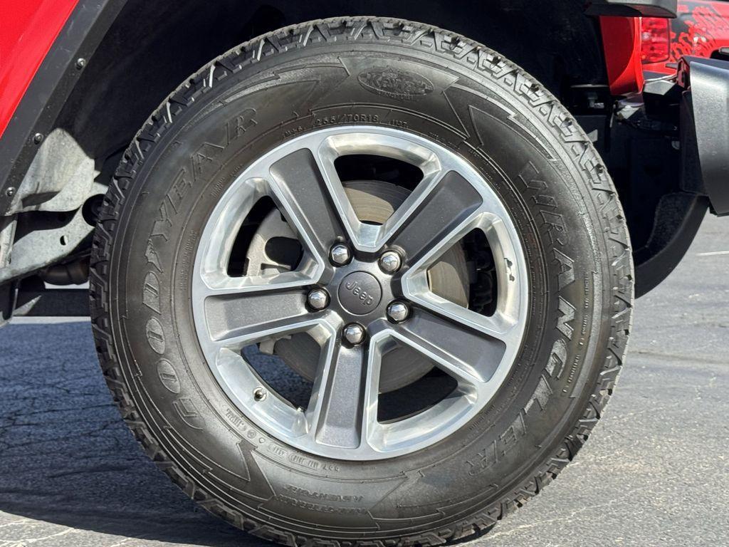 used 2021 Jeep Wrangler Unlimited car, priced at $38,984