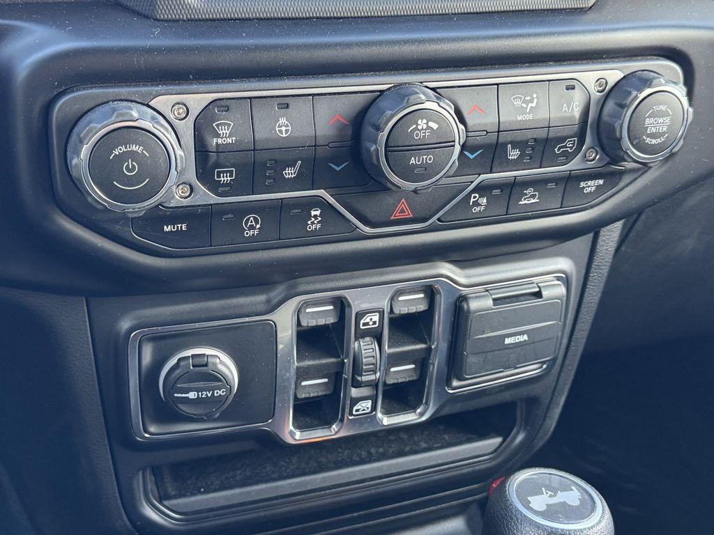 used 2021 Jeep Wrangler Unlimited car, priced at $38,984